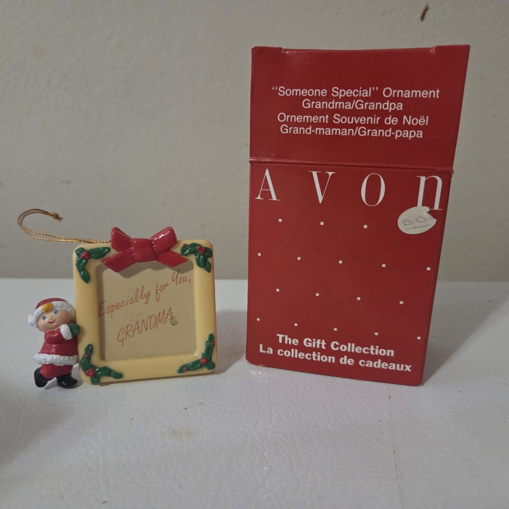 Avon Someone Special Christmas ornament Gramma